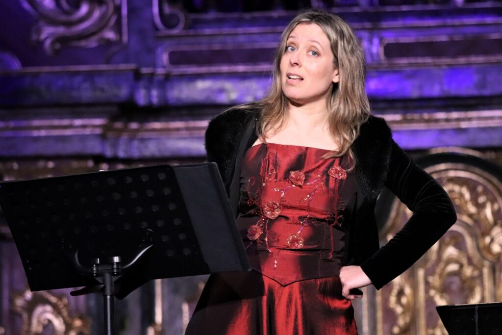 carla pontes.jpg