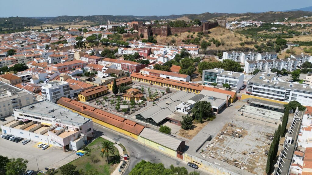 fabrica do ingles 3 scaled 1.jpg