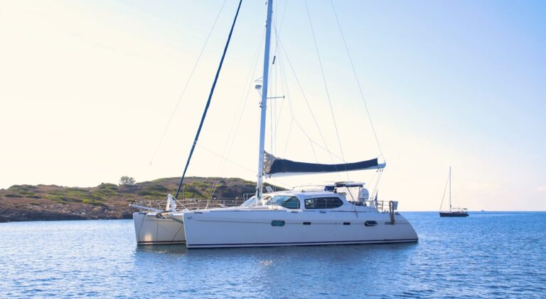 Luxury Catamaran Charters in the Algarve (2026): Private Group Hire