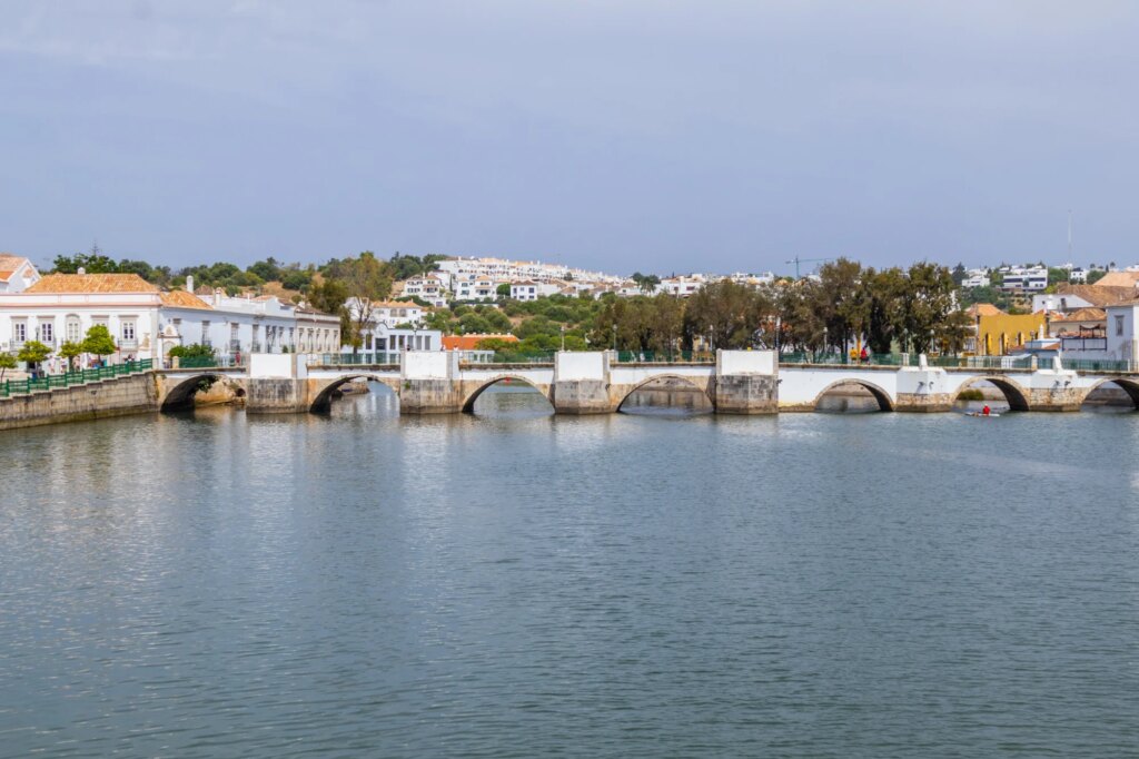 ponte romana tavira lv.jpg